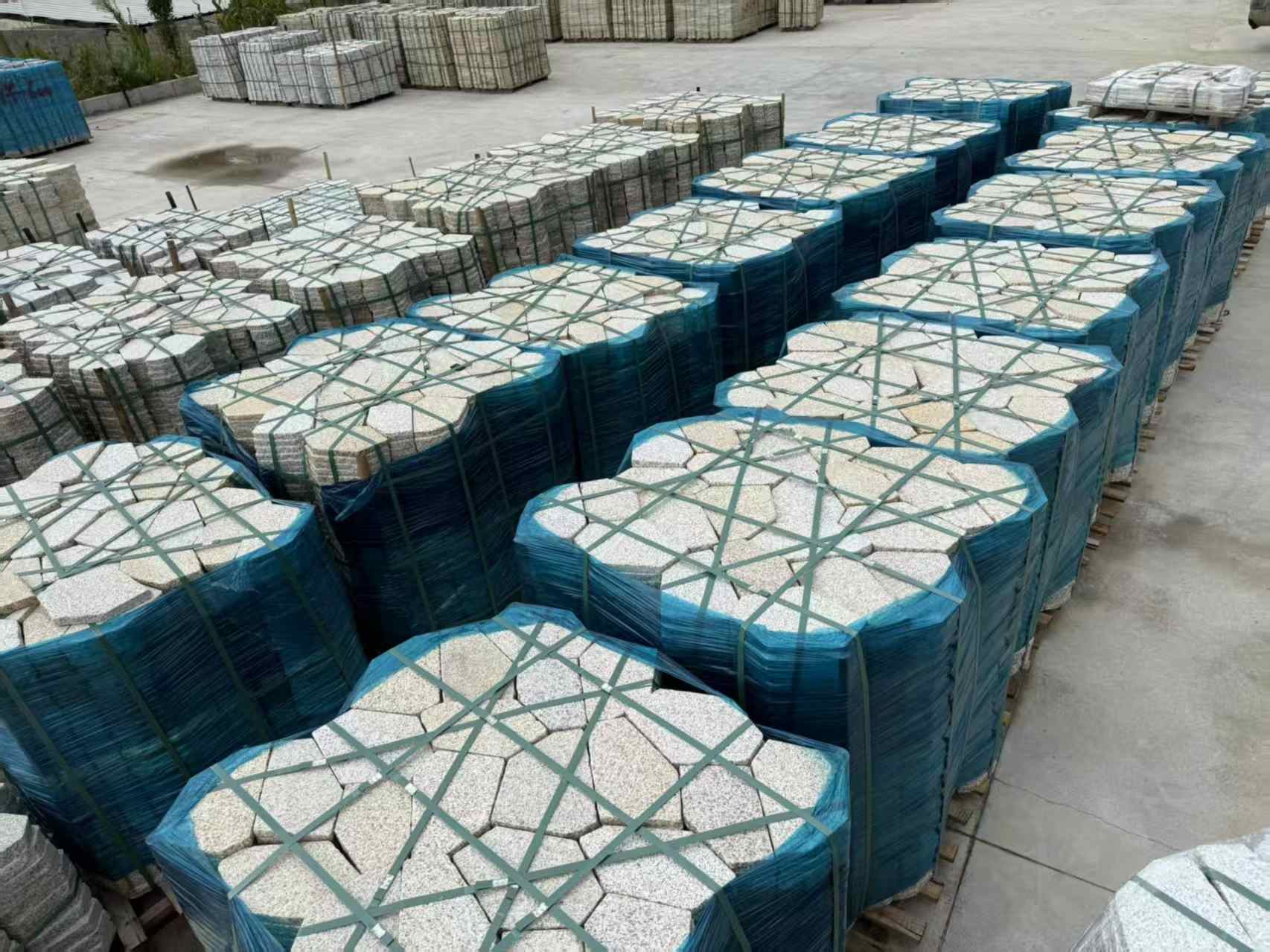 嘉峪关黄金麻冰裂纹 碎拼