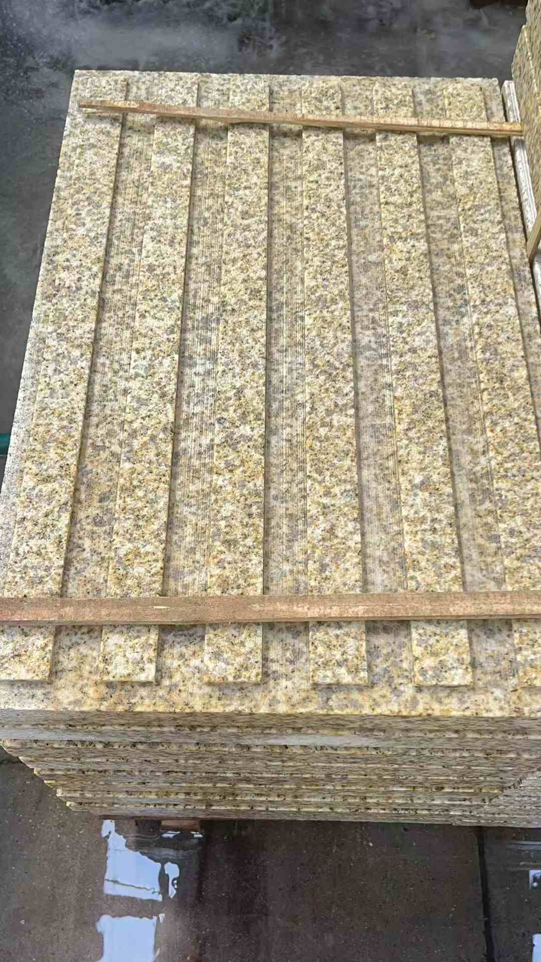嘉峪关黄金麻盲道 石材盲道
