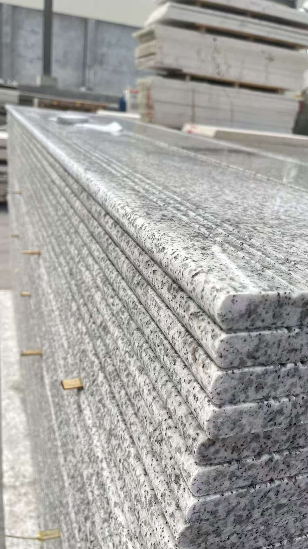 嘉峪关芝麻白楼梯踏步 花岗岩楼梯板材