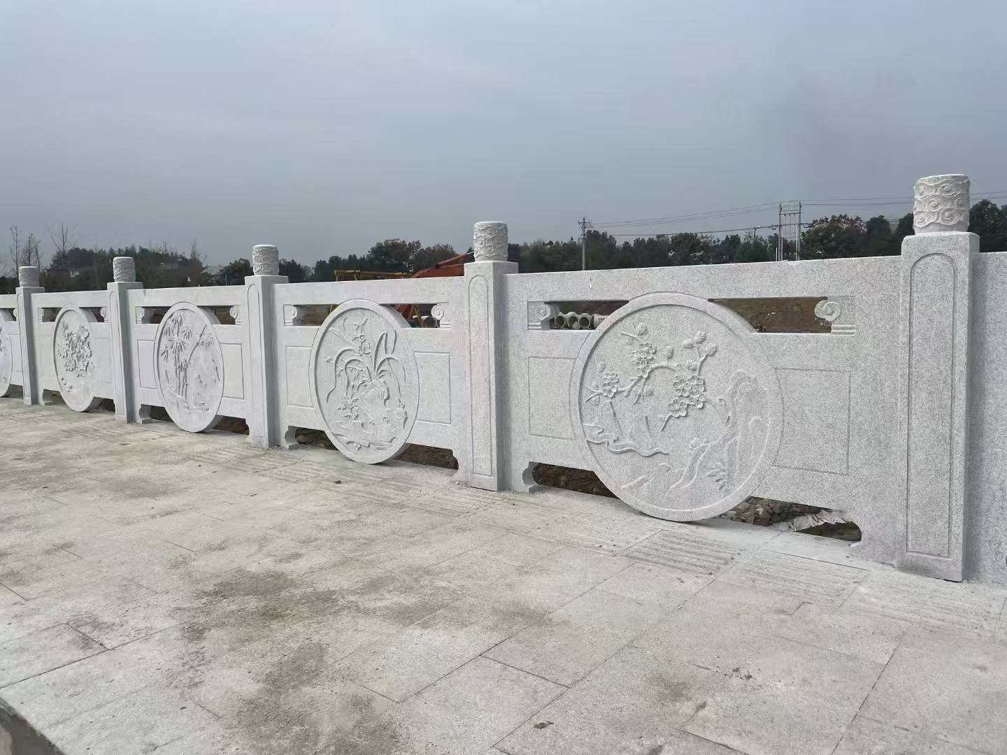 嘉峪关芝麻白河道栏杆 石材栏杆