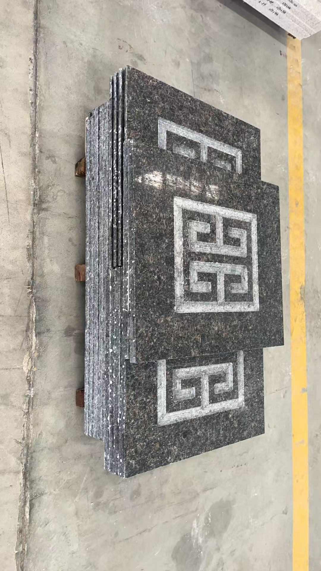 嘉峪关英国棕回纹雕刻版